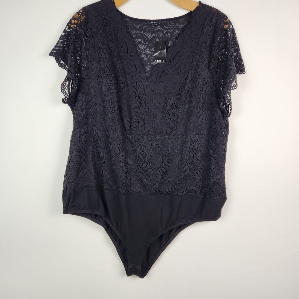 Torrid Plus Size Black Lace Bodysuit Size 5X Short Sleeve New